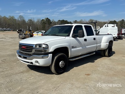 2006 GMC Sierra 3500 4x2 Crew Cab Pickup