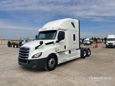 2020 Freightliner Cascadia 126 6x4 T/A Sleeper Truck Tractor