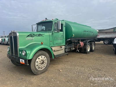 1966 Kenworth 6x4 Camion à eau