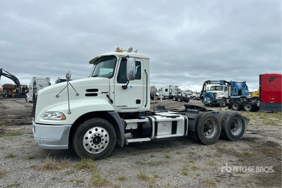 2014 Mack CXU613 6x4 T/A Day Cab Truck Tractor