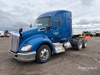 2016 Kenworth T680 6x4 Cabeza Tractora Cabina Dormitorio