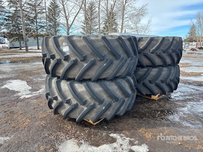 Quantity of (4) Michelin 710/70R38 إطارات المعدات