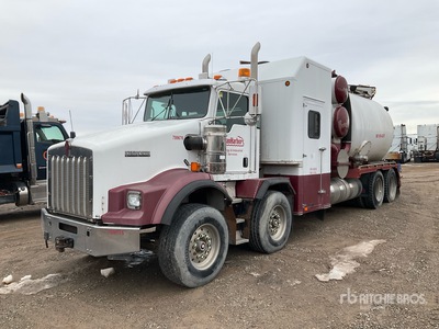 2007 Kenworth T800 8x4 Twin-Steer Vacuum Excavator Truck