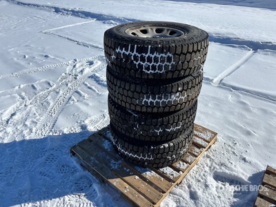 275/70R18 Toyo Tires