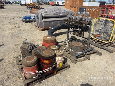 Quantity of Pressure Pots Altro materiale