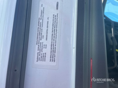 2020 Freightliner Cascadia 126 6x4 تراكتور شاحنة نهارية (ثنائية المحور)