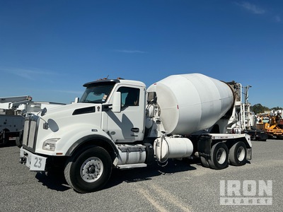2022 Kenworth T880 6x4 Mixer Truck