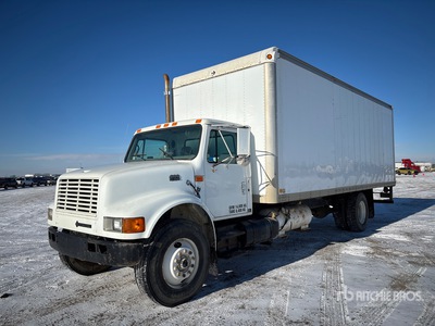 1999 International 4900 4x2 Steam Truck