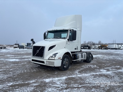 2018 Volvo VNR 4x2 Cabeza Tractora Cabina Corta