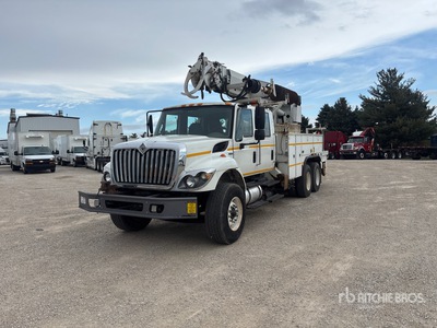 Altec D2045ATR on 2009 International 7400 6x4 Crew Cab Digger Derrick Truck