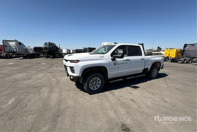 2022 Chevrolet Silverado 2500HD 4x4 Crew Cab Pickup