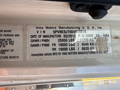 2013 Hino 268 4x2 Moving Van Truck