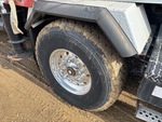 Underbody with Right Steer Tire
