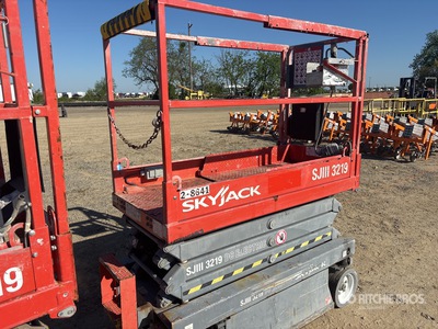 2013 Skyjack SJIII-3219 Electric Scissor Lift