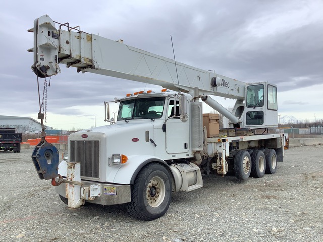 Altec AC35-127S 70000 lb Straight Boom on 2005 Peterbilt 357 8x4 Boom Truck