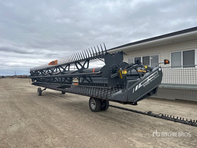 2018 Massey Ferguson 5400 40 ft Windrower Header