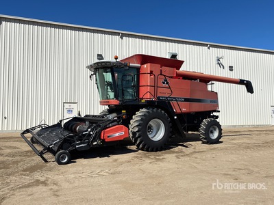 2004 Massey Ferguson 9690 Mietitrebbia