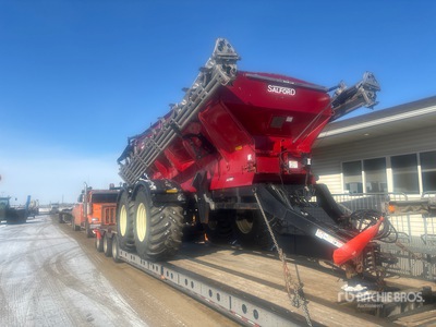 2018 Salford 9620 70 ft Air Boom T/A Fertilizer Applicator