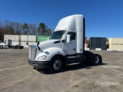 2016 Kenworth T680 4x2 4x2 Day Cab Truck Tractor