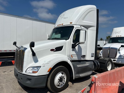 2018 Peterbilt 579 4x2 S/A Dagcabine Trekker