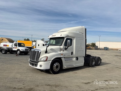 2016 Freightliner Cascadia 125 6x4 T/A Sleeper Truck Tractor