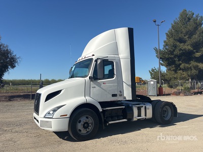 2022 Volvo 4x2 Ciągnik siodłowy z kabiną dzienną S/A