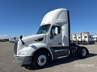 2016 Peterbilt 579 4x2 S/A Day Cab Truck Tractor