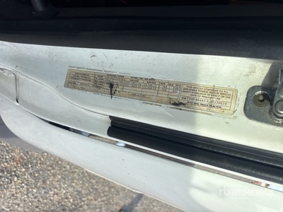 2016 Peterbilt 579 4x2 S/A Day Cab Truck Tractor