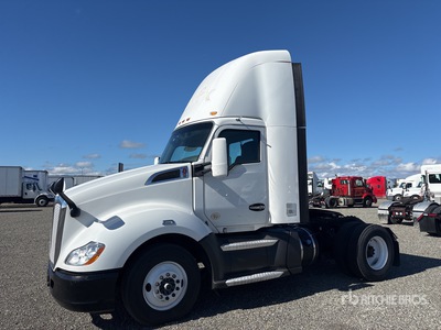 2017 Kenworth T680 4x2 S/A Day Cab Truck Tractor