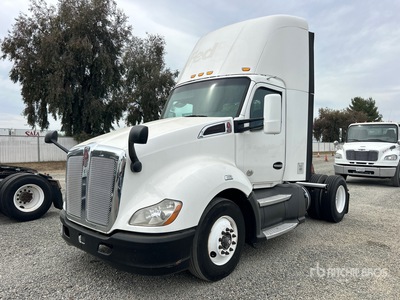 2017 Kenworth T680 4x2 S/A Day Cab Truck Tractor