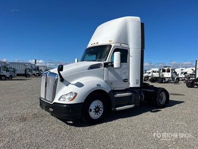 2017 Kenworth T680 4x2 S/A Dagcabine Trekker