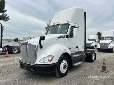 2017 Kenworth T680 4x2 S/A Day Cab Truck Tractor