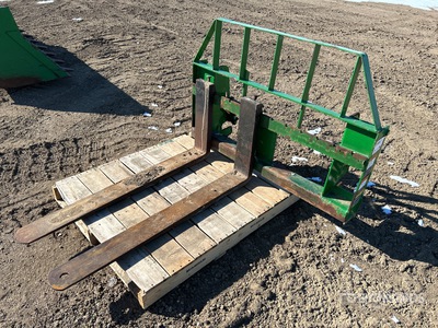 48 in Tractor Pallet Forks