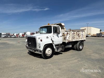 1981 Ford LN7000 S/A Dump Truck