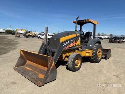 2015 John Deere 210L EP 4x4 Ładowarka do krajobrazu