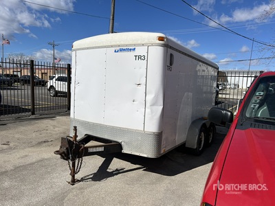 2005 United Express مقطورة ذو كبينة مغلقة