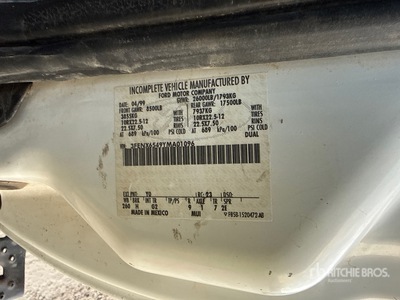 2000 Ford F-650 Water Truck