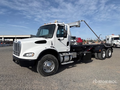 2004 Freightliner M2 112 6x4 Roll-Off Truck