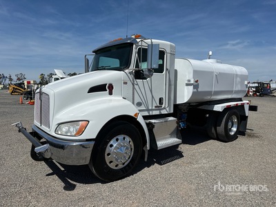 2013 Kenworth T370 2000 gal 4x2 Water Truck