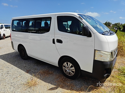 2015 年 Nissan NV350 CARAVAN Passenger Van