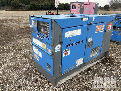 2012 年 Denyo DCA-25LSK 23.7 kW Generator Set