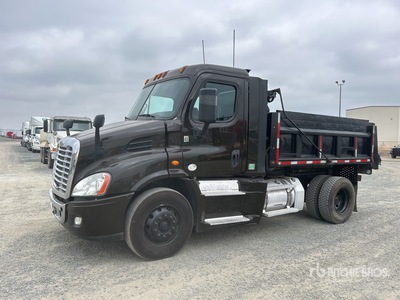 2016 Freightliner Cascadia 113 4x2 S/A Dump Truck