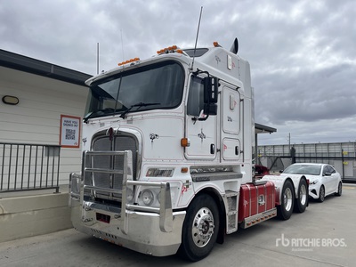 2014 Kenworth K200 تراكتور شاحنة كابينة النوم (ثنائية المحور)