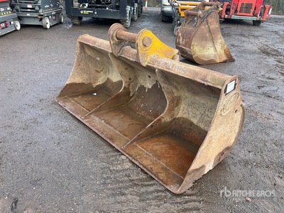 Geith 2050 mm Cleanup Excavator Bucket