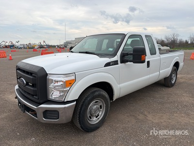 2015 Ford F-250 4x4 Extended Cab Pickup