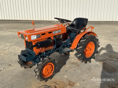 Kubota B5000 4WD Tracteur Utilitaire Utility Tractor