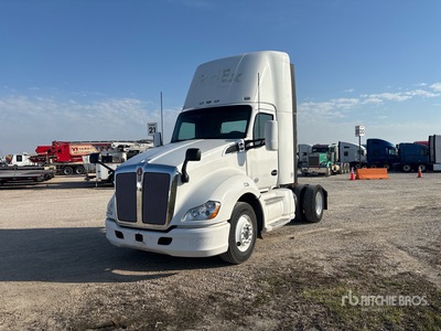 2015 Kenworth T680 4x2 S/A Dagcabine Trekker