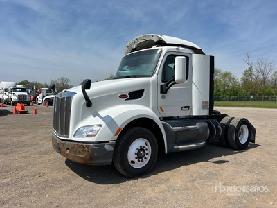 2016 Peterbilt 579 4x2 S/A Day Cab Truck Tractor