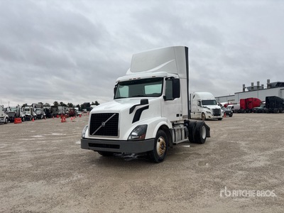 2016 Volvo VNL 4x2 S/A Day Cab Truck Tractor