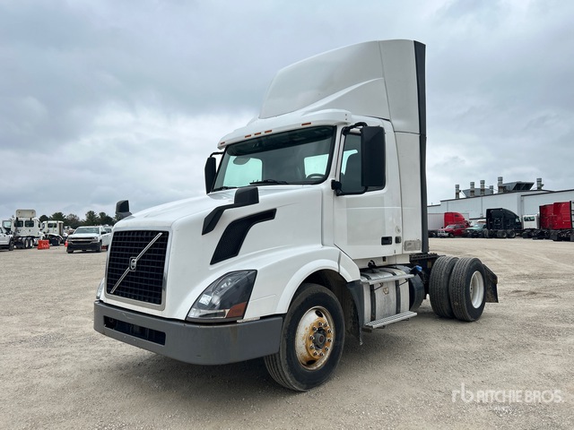 2016 Volvo Vnl 2016 Volvo Vnl 4X2 S/A Day Cab Truck Tractor